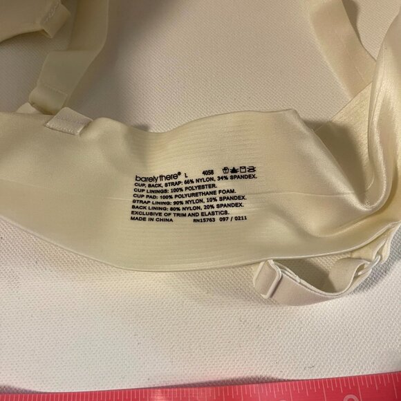 barely there Bra Large White Front closure Wirefree - Picture 6 of 6